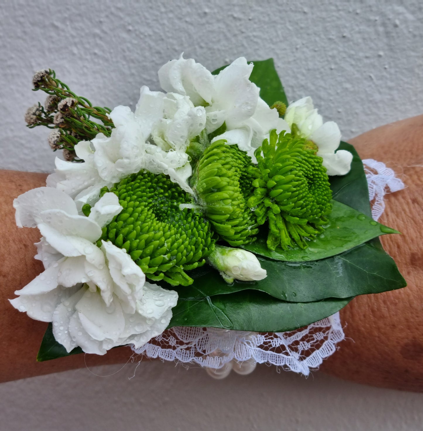 Wrist corsage