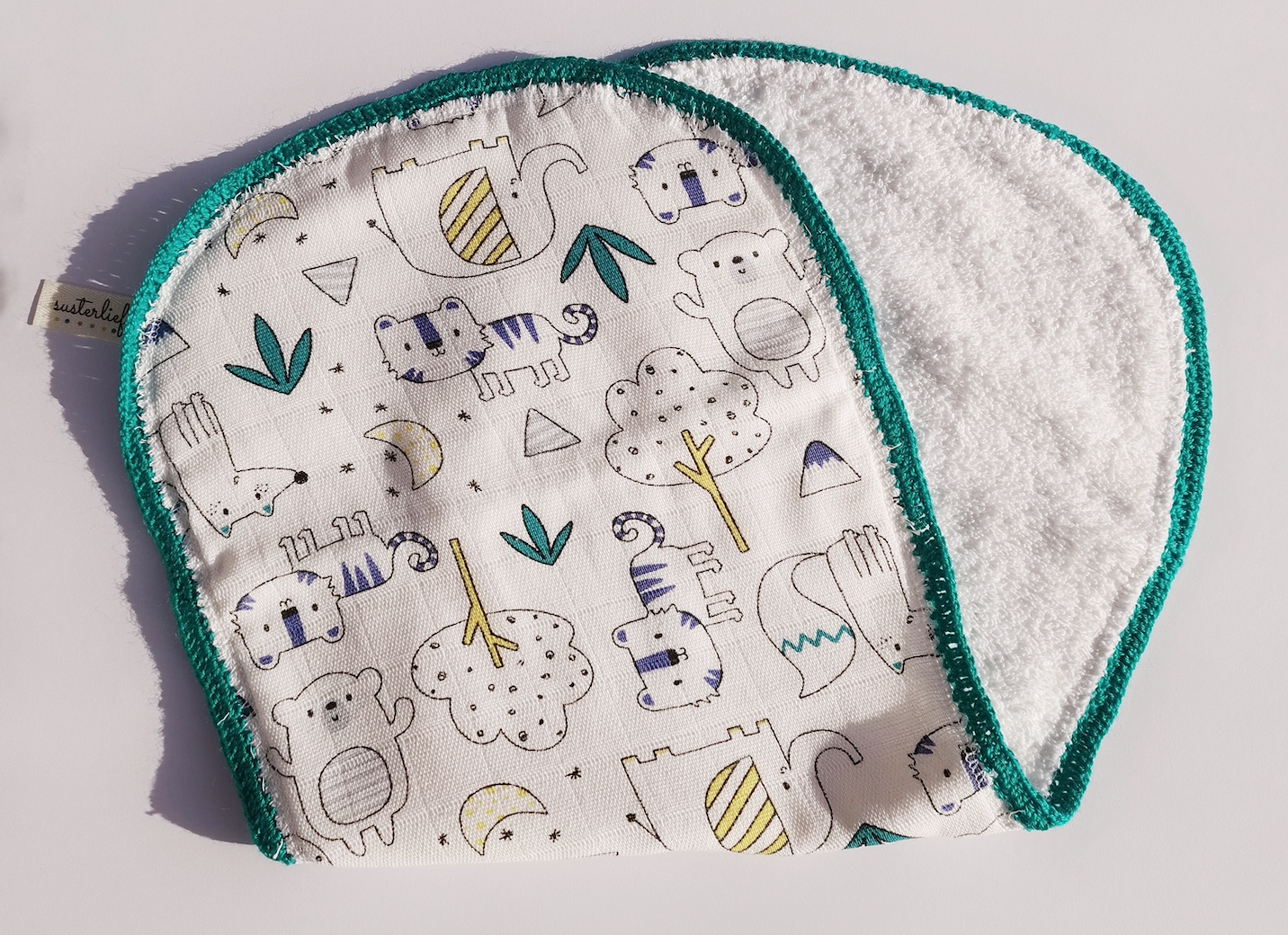Peanut Spit Cloth
