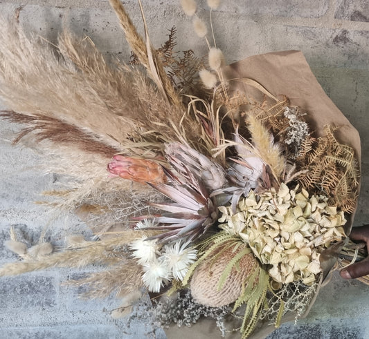 Dried flower Bouquet