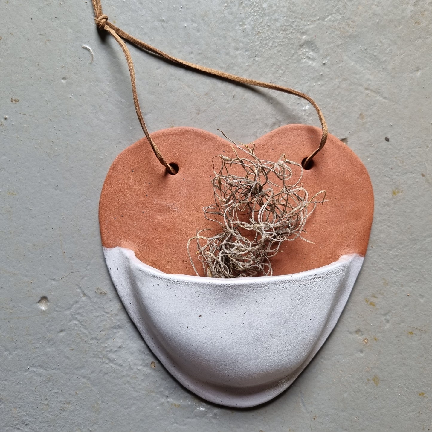 Ceramic heart for an airplant